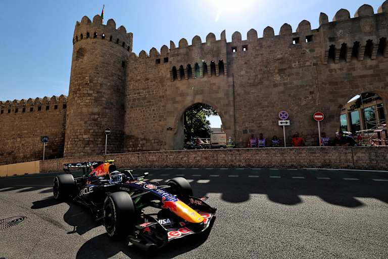 Zurück am Steuer: Isack Hadjar in Baku