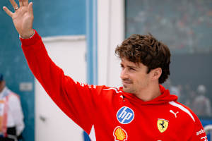 Charles Leclerc wird noch lange für Ferrari an den Start gehen