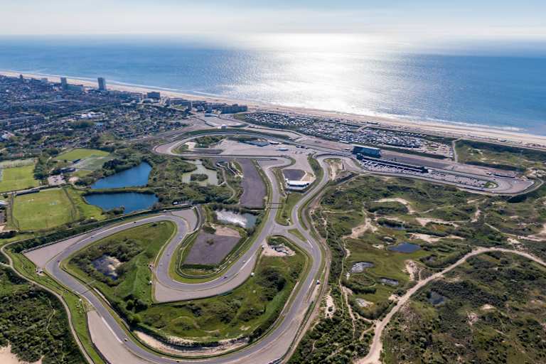 Der wunderbar gelegene Zandvoort Circuit