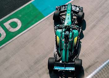 Aston Martin an der Arbeit auf dem Hungaroring