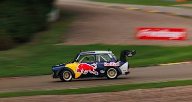 Red Bull Driftbrother Elias Hountondji zeigte eine starke Show im Trabi