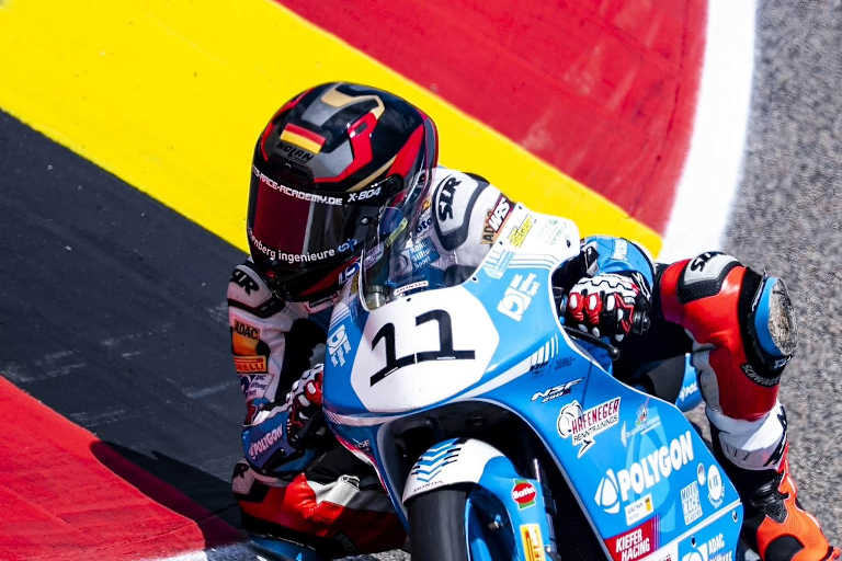 Pole im Moto4 Northern Cup: Robin Siegert glänzt beim Heimspiel