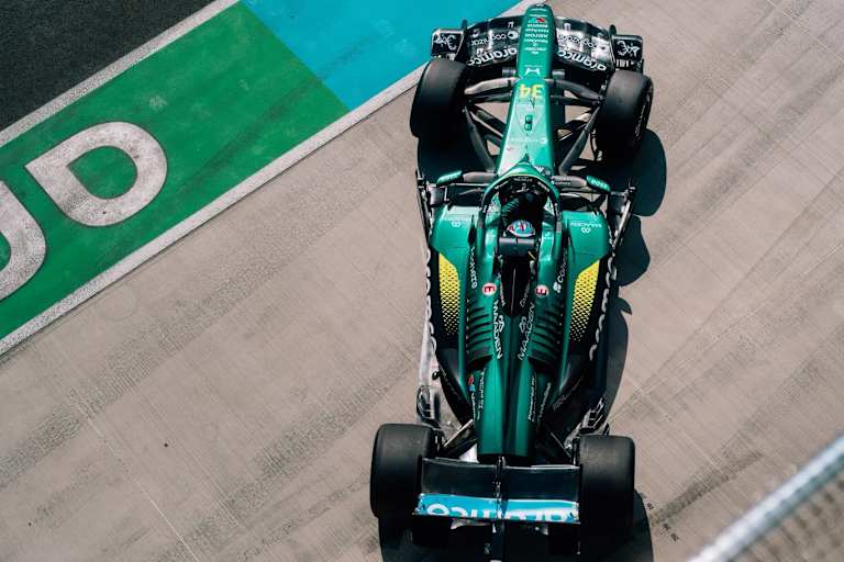 Aston Martin an der Arbeit auf dem Hungaroring