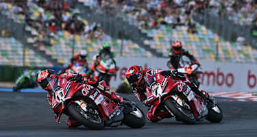 Nur zu Rennbeginn ging es zwischen Bulega und Lecuona eng zu