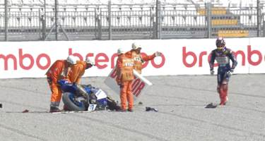 Yamaha-Pilot Andreas Kofler flog in Kurve 1 ab