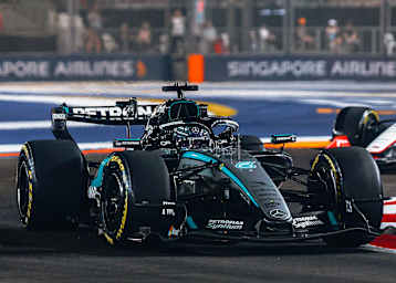 George Russell im Mercedes