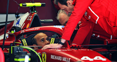Lewis Hamilton und Riccardo Adami (rechts)