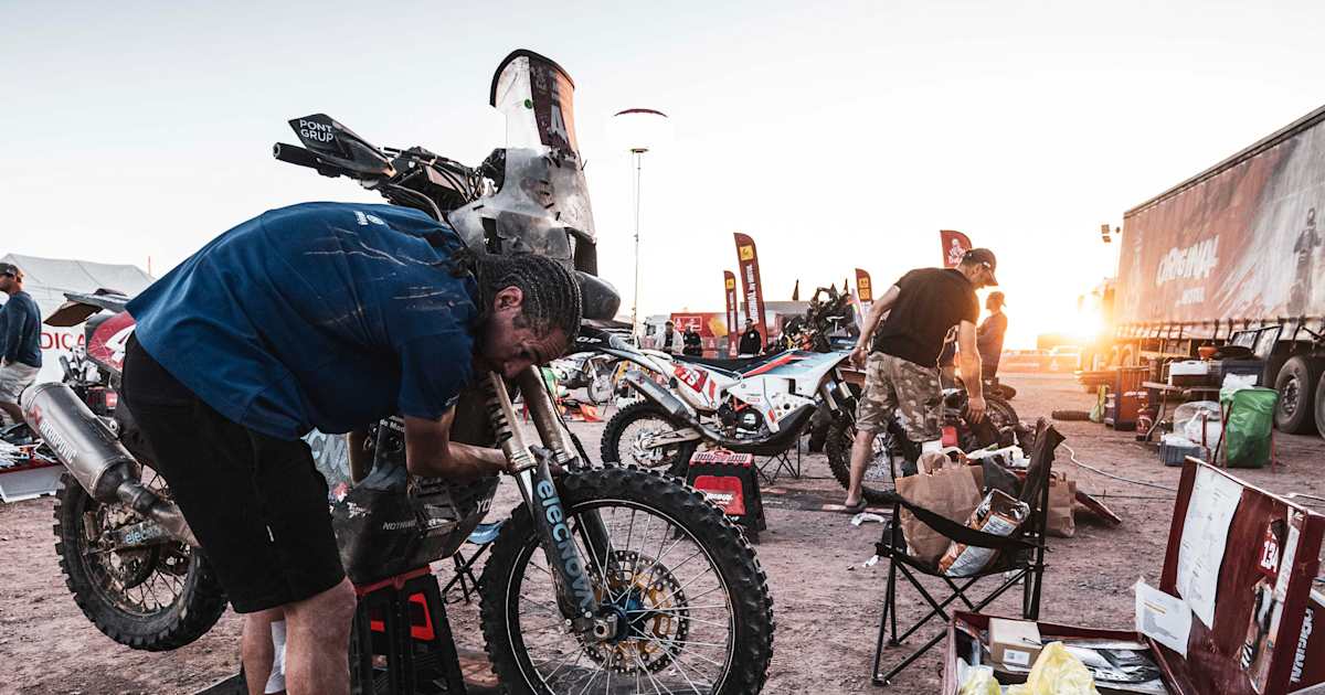 Die-wahren-Helden-der-Dakar-7900-km-ohne-Hilfe-durch-die-Ein-de