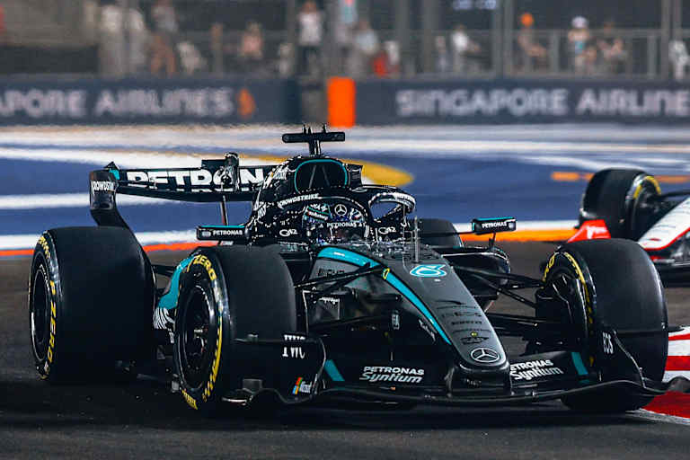 George Russell im Mercedes
