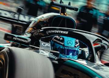 George Russell im Mercedes