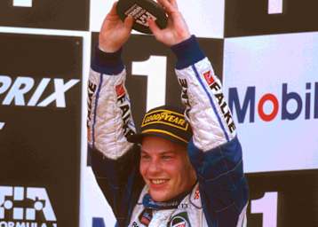 Jacques Villeneuve bescherte Williams 1997 in Silverstone den 100. GP-Sieg