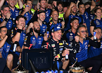 Verstappen, Mekies & Co. feiern den Sieg in Singapur