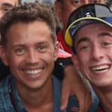 Spanisches Trio: Manager Albert Valera mit Jorge Martin und Pedro Acosta