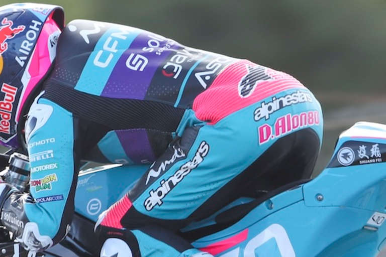 2026 wieder in CFMOTO-Farben auf Titeljagd: Moto2-Ass David Alonso