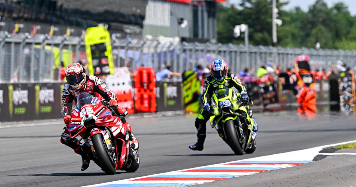 MotoGP-Sprint-Br-nn-Bagnaia-besiegte-Ogura-Bezzecchi-Acosta-out