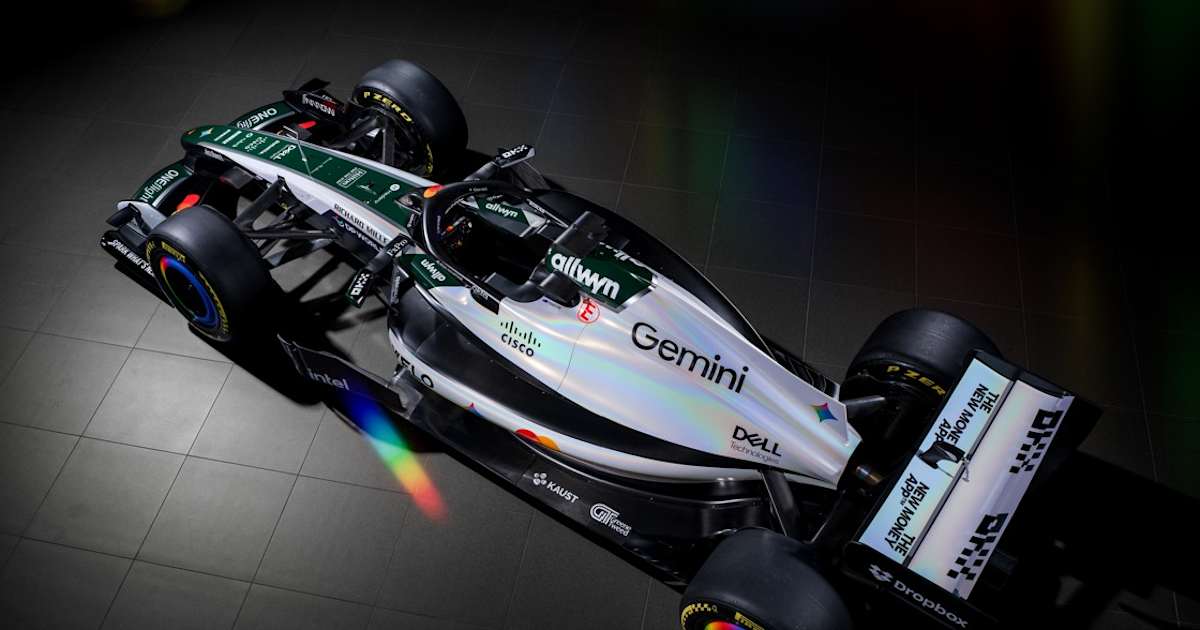 McLaren-in-Silverstone-Kein-Papaya-Norris-und-Piastri-in-Weiss-und-Gr-n-