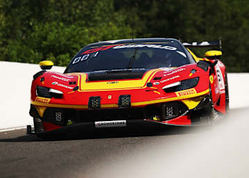 AF Corse mit Bestzeit im ersten Training
