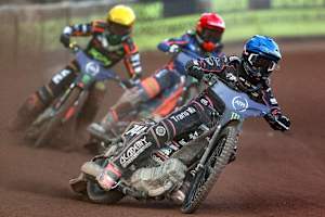 Kai Huckenbeck (vorne) darf in England GP fahren