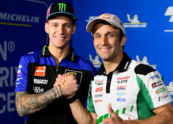 Frankreichs MotoGP-Helden Fabio Quartararo und Johann Zarco (re.)