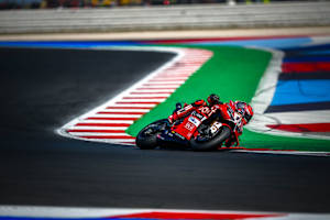 Nicolo Bulega startet ins Ducati Race of Champions von Pole