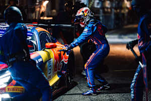 Max Verstappen geht an die Arbeit