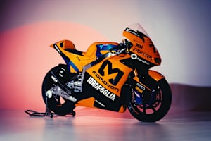 Das Momoven-Logo prägt die Lackierung der RW-Racing-Bikes in der Moto2 2026