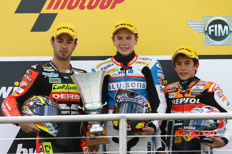 2008: Scott Redding (mitte) vor Mike Di Meglio und Marc Marquez (rechts)