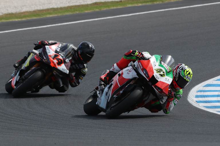 Axel Bassani im Duell mit Sam Lowes