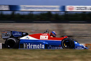 Jo Gartner im Formel-1-Auto von Osella