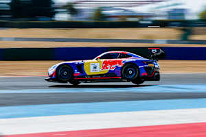Fliegender Bulle: Max Verstappen startet in Portimão