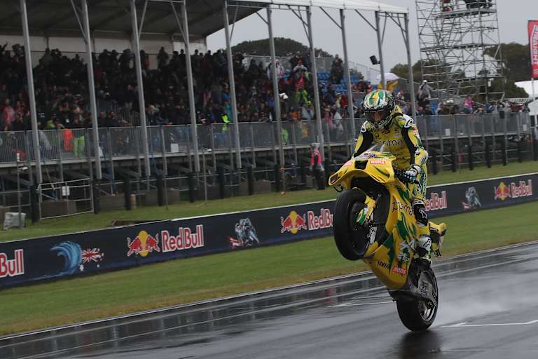 Jack Miller zeigte Wheelies und Stoppies