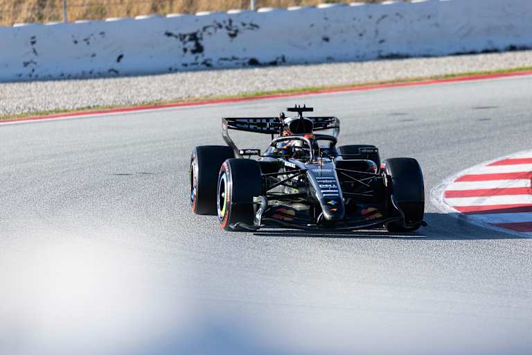 Lando Norris darf mit der Nummer 1 auf dem Auto ausrücken McLaren F1 Team 