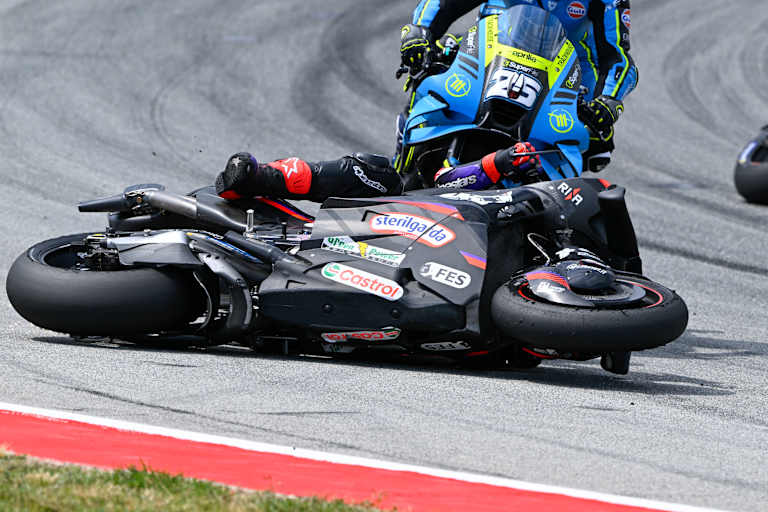 Jorge Martin und Raul Fernandez beim Crash