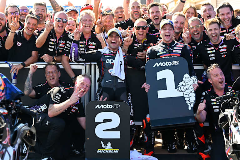 Aprilia jubelt aktuell regelmäßig