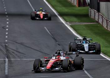 Charles Leclerc lieferte sich enge Duelle mit George Russell