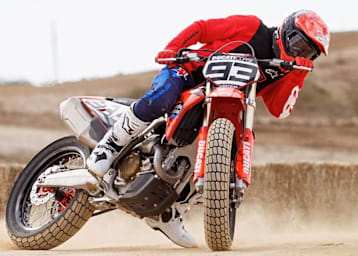 Marc Marquez auf dem Flat-Track-Bike aus Bologna