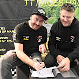 David Datzer (li.) fährt im Team von Brian McCormack