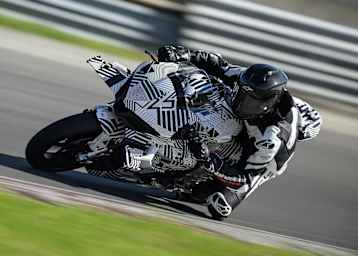 Die CF Moto V4 SR-RR
