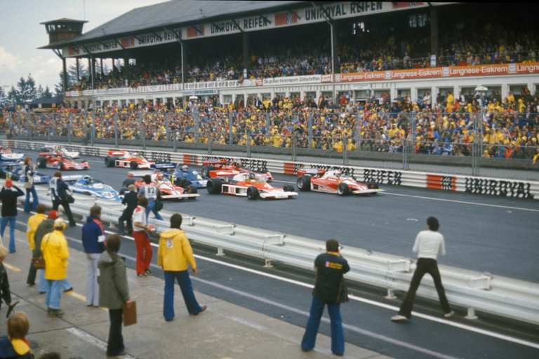 Start zum Deutschland-GP 1976 auf dem Nürburgring