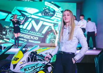 Forward-Pilotin Paola Ramos