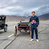 Max Verstappen mit ungewöhnlichen Bewegungsmitteln