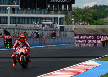 Im Balaton-Sprint enteilte Champion Marc Marquez dem Feld