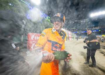 Jorge Prado feiert in Anaheim sein erstes Supercross-Podium