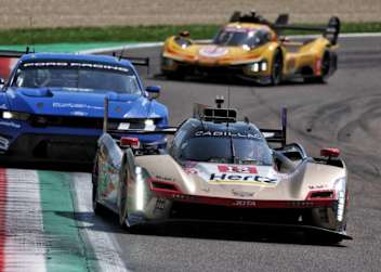 Der Cadillac V-Series.R in Imola