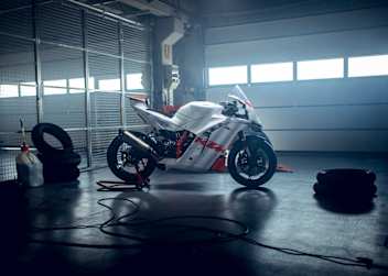 Die KTM 990 RC R Track