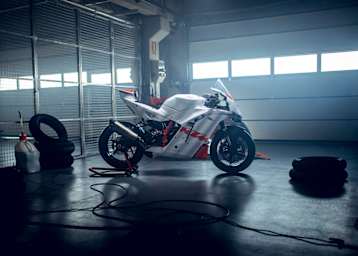 Die KTM 990 RC R Track