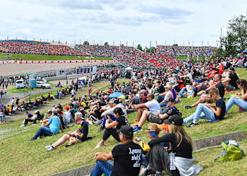 Der Sachsenring-GP lockt jedes Jahr sehr viele MotoGP-Fans an