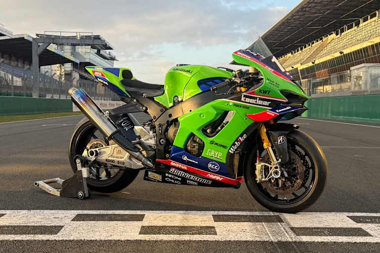 Kawasaki Webike Trickstar nutzt die RR-Version der Ninja