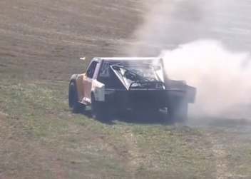 Der rauchende Truck von Ken Roczen