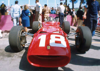 Mit solch einem Ferrari trat Jonathan Williams in Mexiko 1967 an